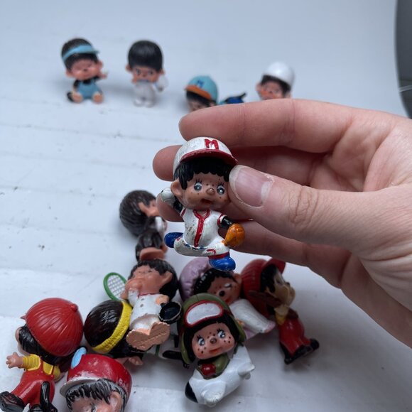 Lot of 13 Monchichi Sekiguchi Figurines Vintage 1979 1981 & more Toys Mattel - Picture 16 of 16